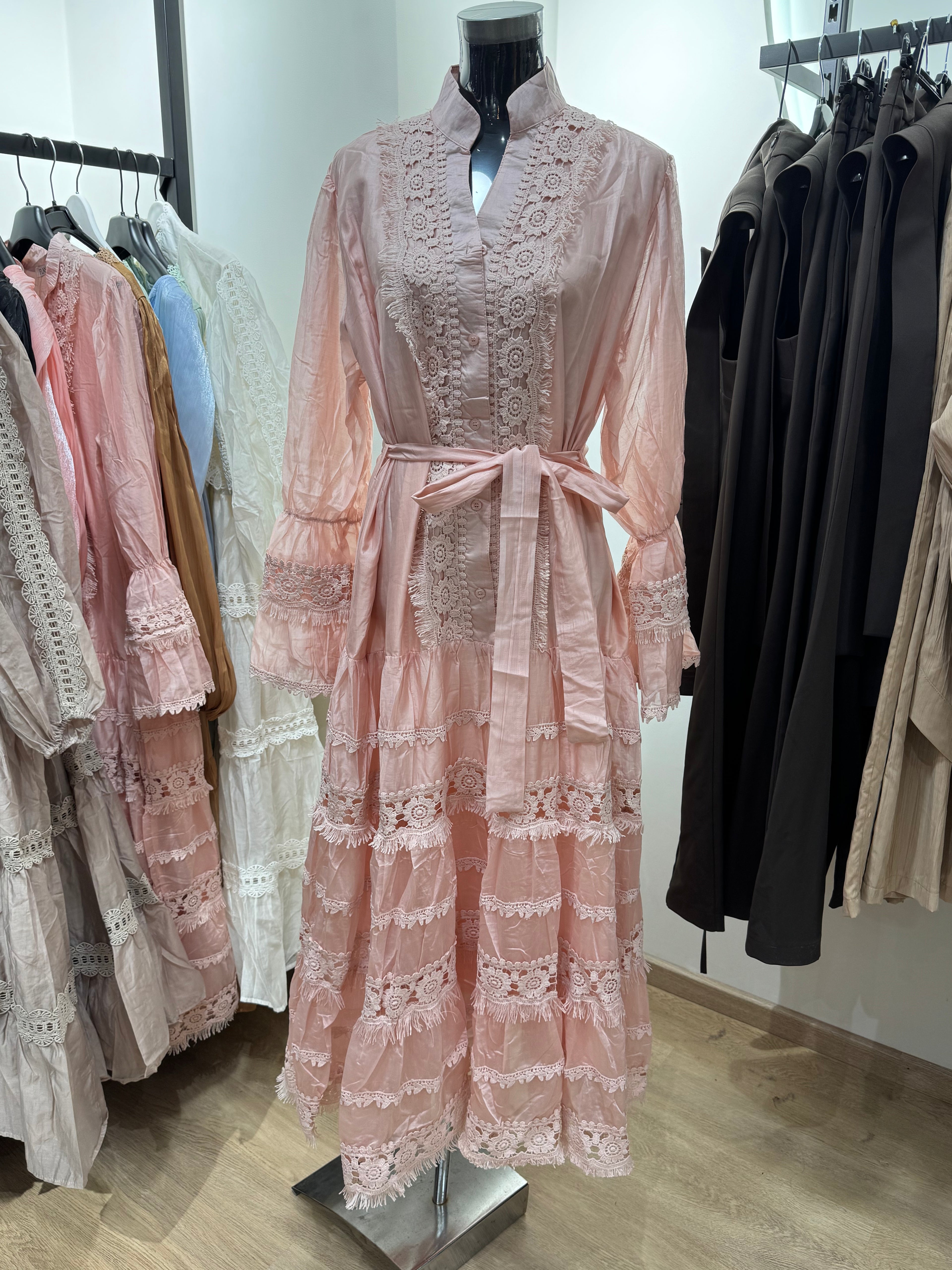 Robe Ayra en Dentelle